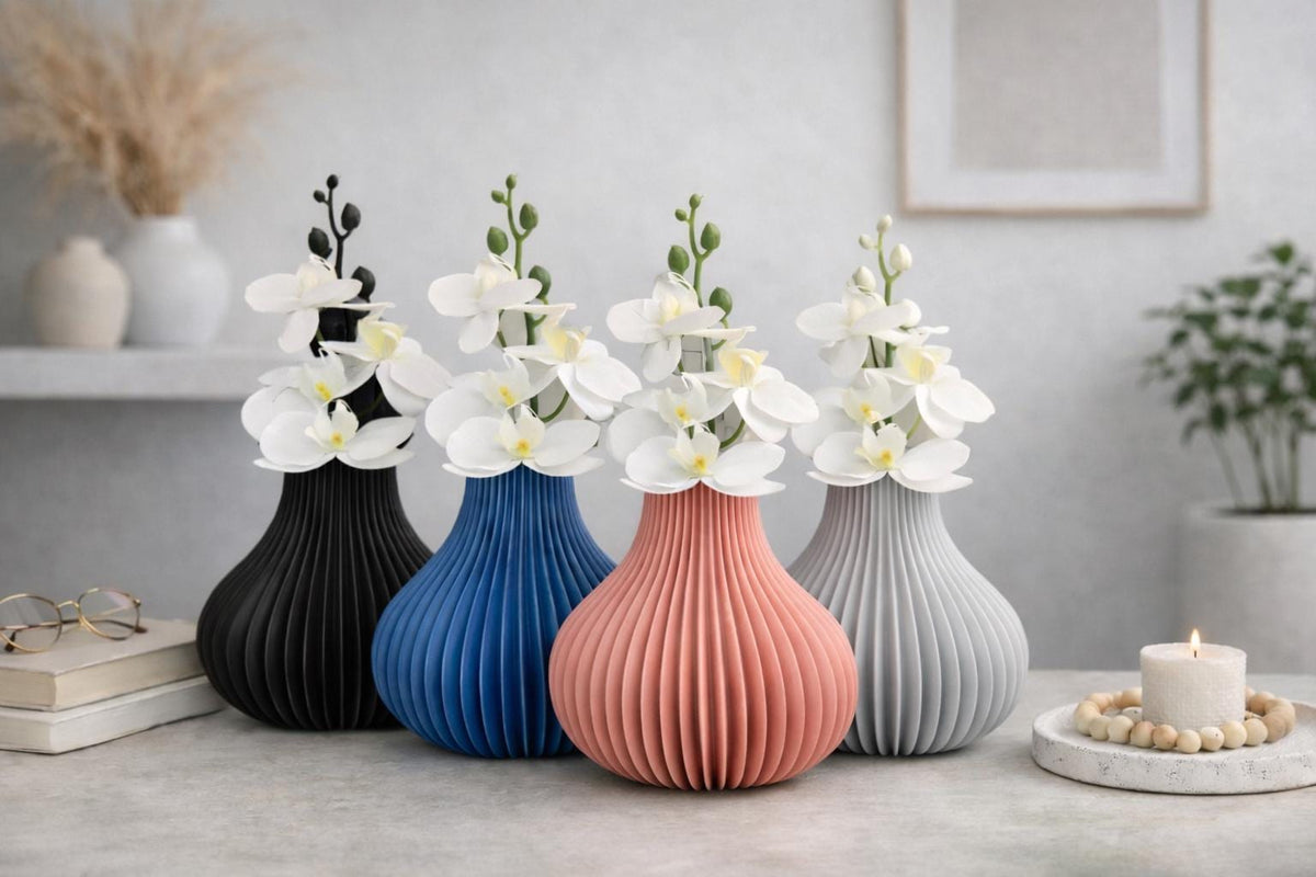 Ribbed Modern Vase | Housewarming  gift | Women’s  day and Mother’s Day present