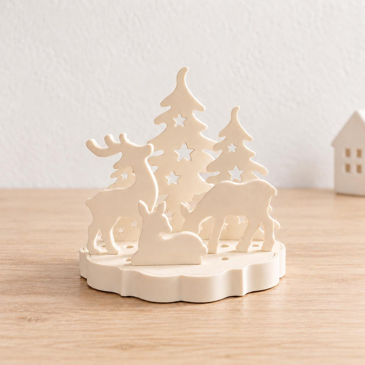 Christmas Reindeer Woodland Scene | Freestanding Festive Ornament & Winter Home Decor