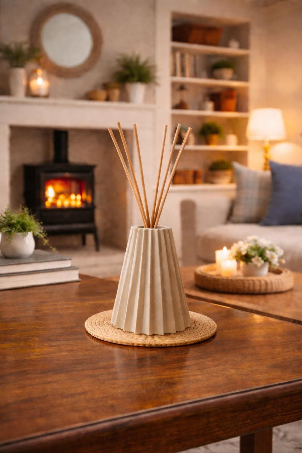 Reed Diffuser Vase | Minimalist Home Fragrance Holder | Decorative Aromatherapy Diffuser Vessel | Modern Room Decor