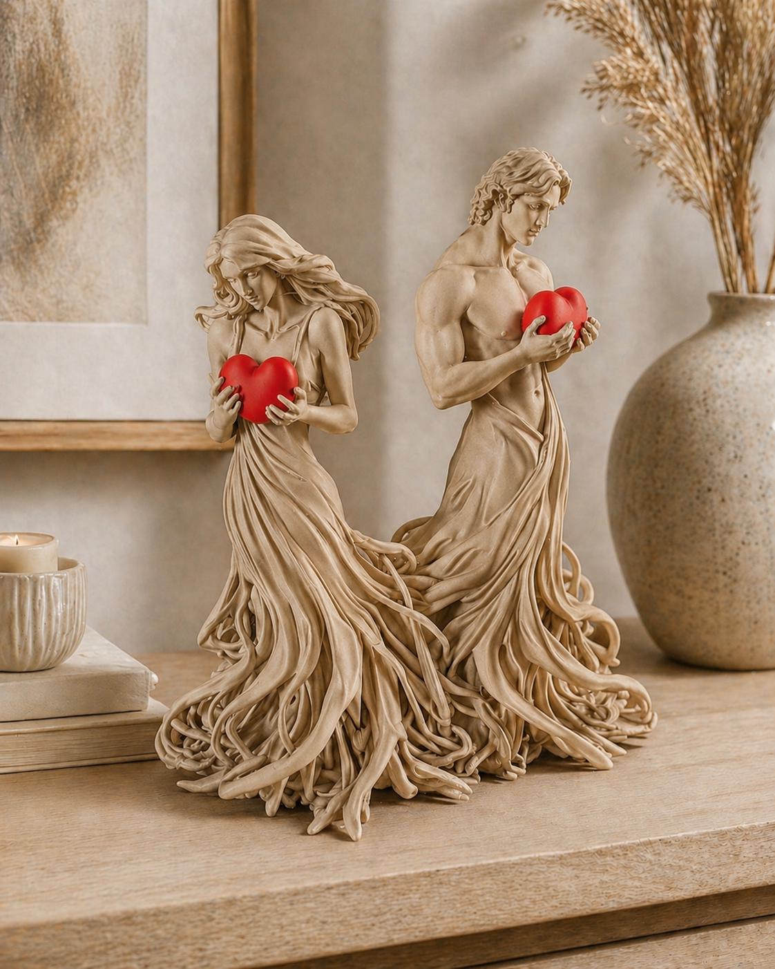 Lovers Statue with Hearts | Romantic Couple Sculpture | Couple Gift | Anniversary Gift | Valentine Decor | Unique Home Decor