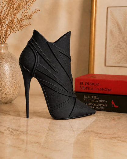 Stiletto Shoe Statue | High Heel Decor | Fashion Lover Gift | Statement Home Decor | Decorative Vase